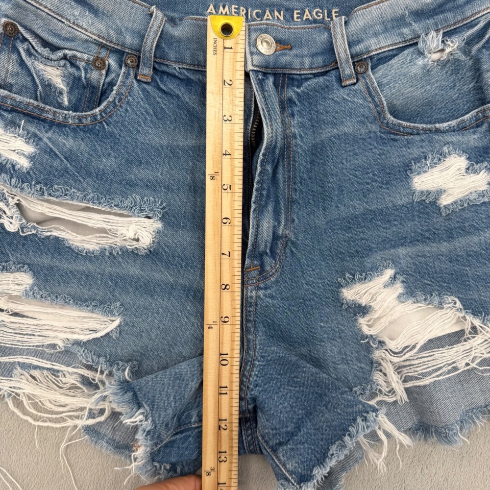 American Eagle Highest Rise 90s Boyfriend Short Distressed Denim Blue Size 8 - Picture 12 of 12